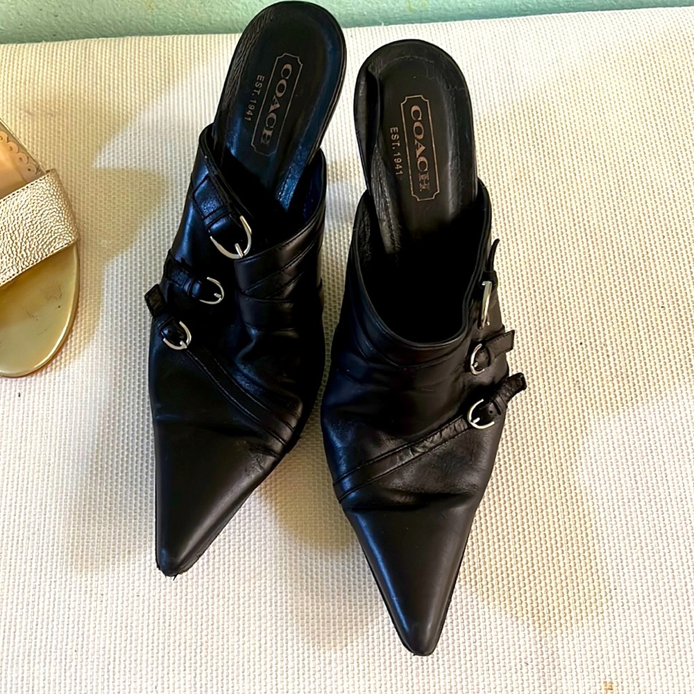GUC coach 9.5 leather pointed toe heels